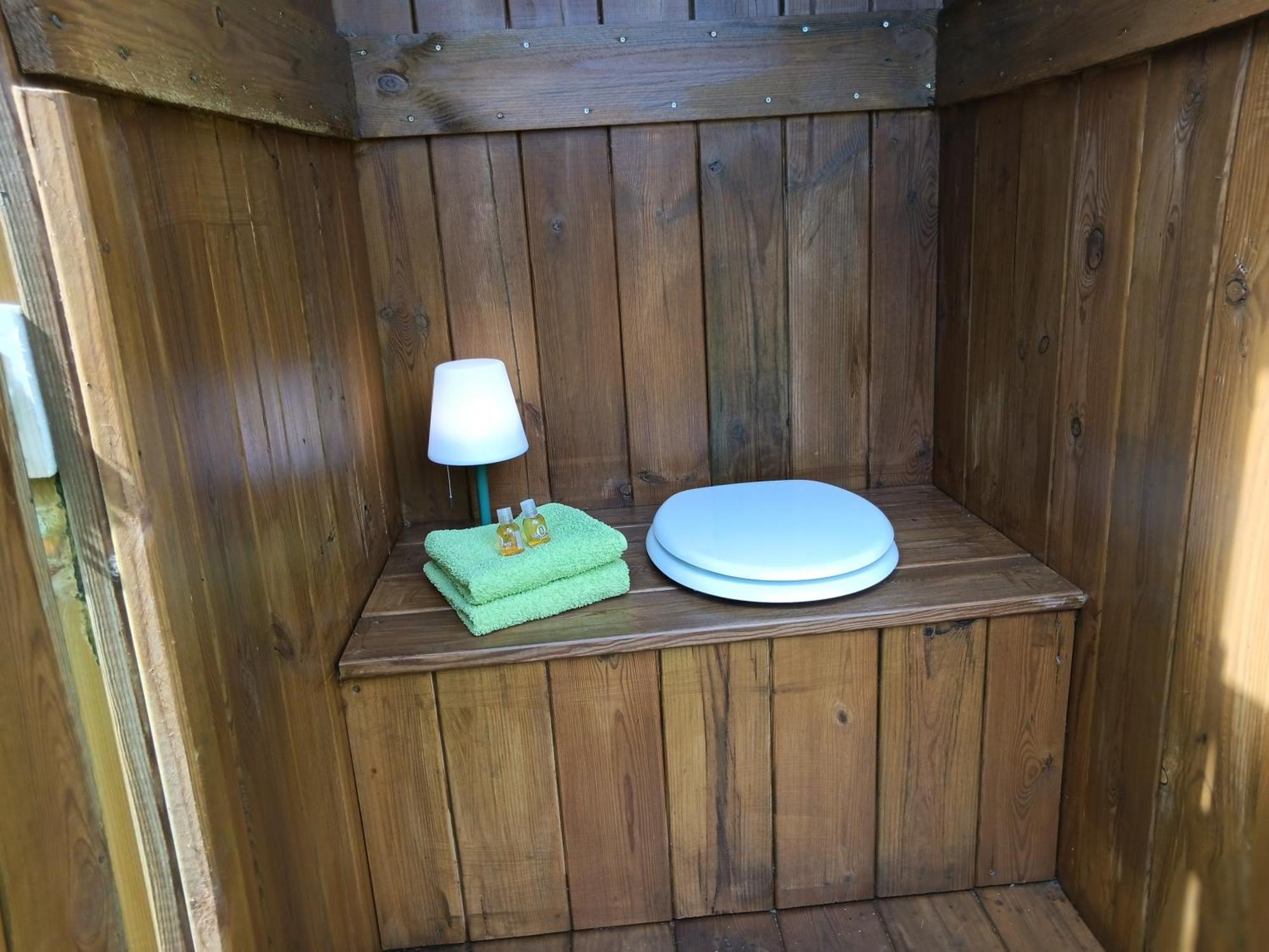 Le Val Daniniere B&B Adult Only Le Mesnil-Garnier Dış mekan fotoğraf