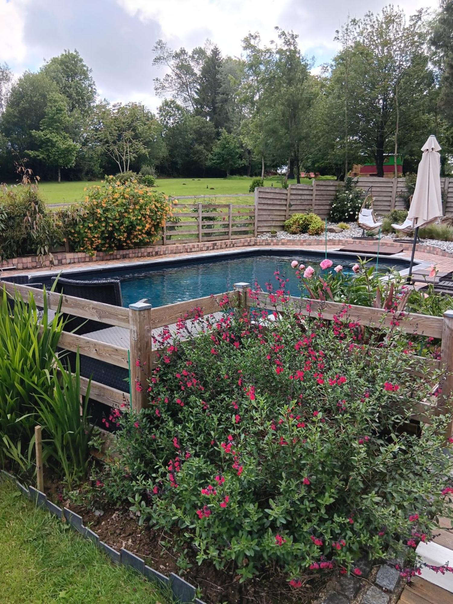 Le Val Daniniere B&B Adult Only Le Mesnil-Garnier Dış mekan fotoğraf