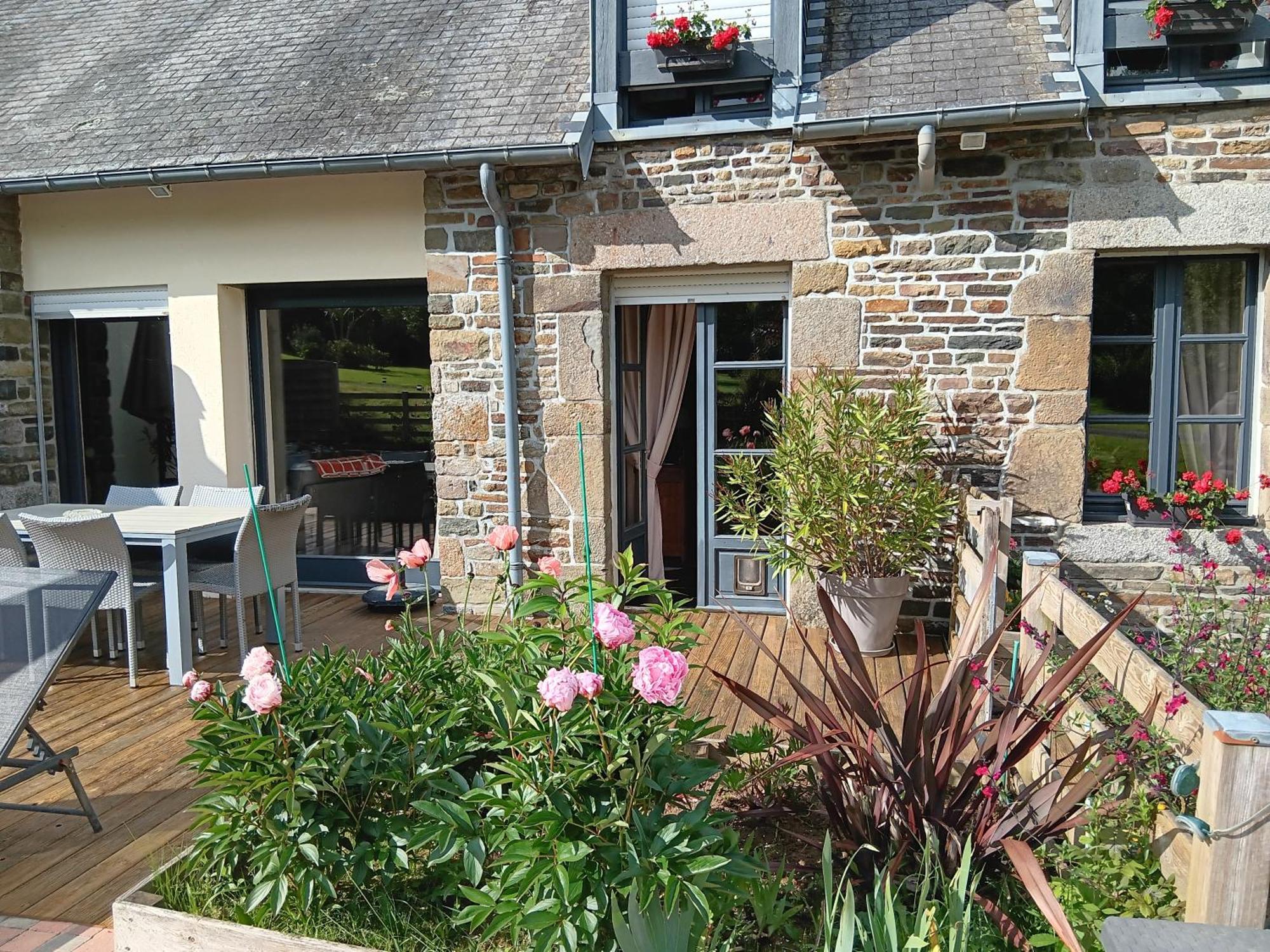 Le Val Daniniere B&B Adult Only Le Mesnil-Garnier Dış mekan fotoğraf