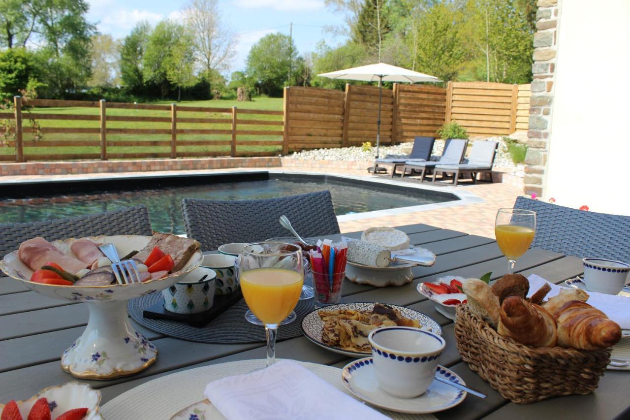 Le Val Daniniere B&B Adult Only Le Mesnil-Garnier Dış mekan fotoğraf
